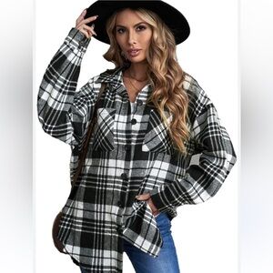 Women’s plaid shacket